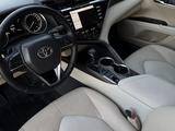 Toyota Camry 2019 годаүшін14 500 000 тг. в Атырау – фото 5