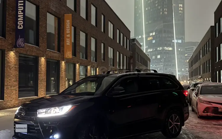 Toyota Highlander 2018 годаүшін16 000 000 тг. в Алматы