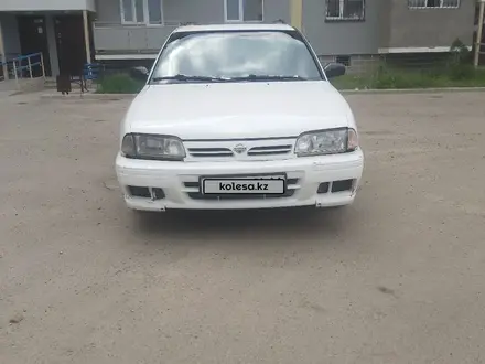 Nissan Primera 1992 года за 900 000 тг. в Тараз