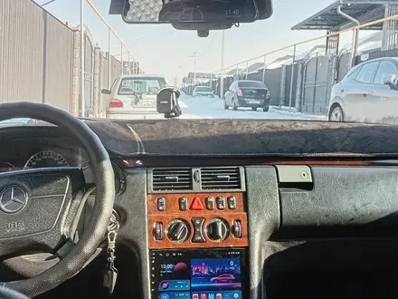 Mercedes-Benz E 320 1996 года за 2 400 000 тг. в Алматы – фото 10