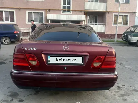 Mercedes-Benz E 280 1999 года за 2 400 000 тг. в Алматы – фото 2