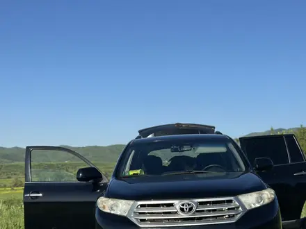 Toyota Highlander 2013 года за 12 000 000 тг. в Алматы – фото 3