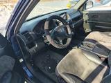Honda CR-V 2004 года за 4 950 000 тг. в Усть-Каменогорск – фото 2