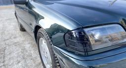 Mercedes-Benz C 200 1999 годаfor2 980 000 тг. в Актобе – фото 3