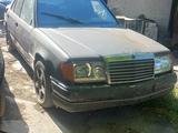 Mercedes-Benz E-Класс 1992 года за 600 000 тг. в Шахтинск
