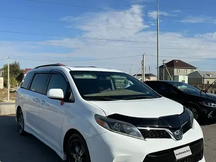 Toyota Sienna 2015 года за 14 200 000 тг. в Актау – фото 3