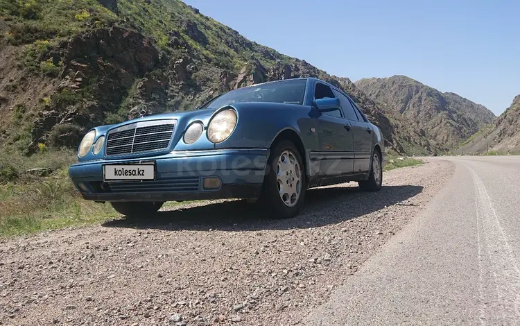 Mercedes-Benz E 230 1997 годаүшін2 500 000 тг. в Алматы