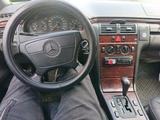 Mercedes-Benz E 230 1997 годаүшін2 500 000 тг. в Алматы – фото 4