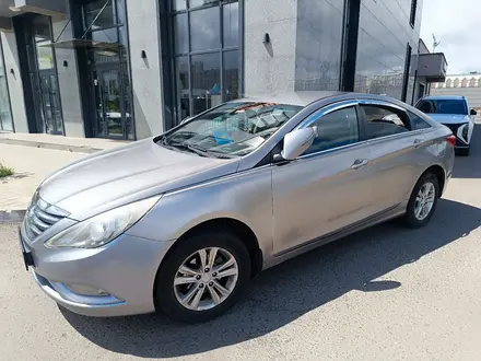 Hyundai Sonata 2010 года за 4 800 000 тг. в Астана – фото 2