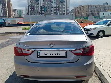 Hyundai Sonata 2010 года за 4 800 000 тг. в Астана – фото 4