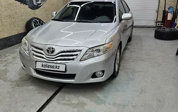 Toyota Camry 2010 года за 9 500 000 тг. в Алматы