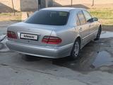 Mercedes-Benz E 200 2000 года за 2 000 000 тг. в Туркестан – фото 4