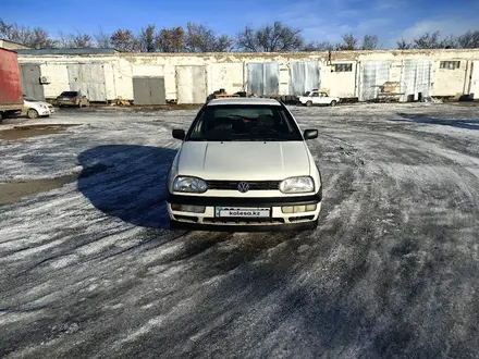 Volkswagen Golf 1994 года за 1 400 000 тг. в Костанай – фото 2