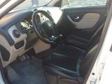 Renault Logan 2015 годаүшін2 800 000 тг. в Жанаозен – фото 4