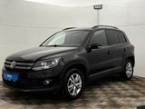 Volkswagen Tiguan 2015 года за 6 690 000 тг. в Актобе