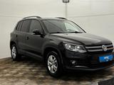 Volkswagen Tiguan 2015 года за 6 690 000 тг. в Актобе – фото 3