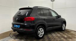 Volkswagen Tiguan 2015 года за 6 690 000 тг. в Актобе – фото 5
