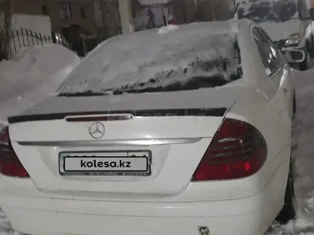 Mercedes-Benz E 200 2007 года за 4 500 000 тг. в Актобе – фото 13