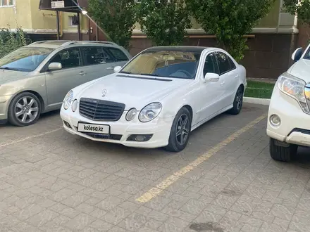 Mercedes-Benz E 200 2007 года за 4 500 000 тг. в Актобе – фото 39