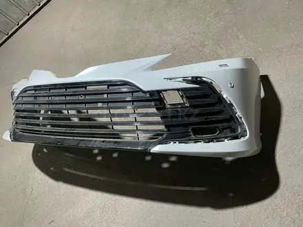 Передний бампер на Camry 75 за 100 000 тг. в Караганда – фото 2
