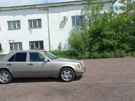 Mercedes-Benz E 230 1990 года за 1 570 000 тг. в Караганда – фото 37