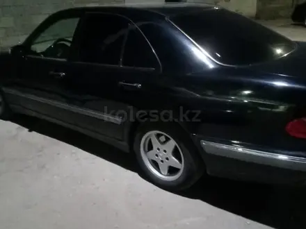 Mercedes-Benz E 280 2001 года за 4 200 000 тг. в Кызылорда – фото 4