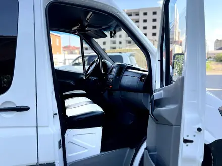 Mercedes-Benz Sprinter 2015 года за 16 100 000 тг. в Актобе – фото 3