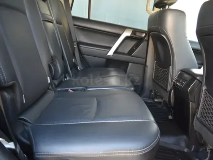 Toyota Land Cruiser Prado Comfort+ 2021 года за 22 200 000 тг. в Атырау – фото 15
