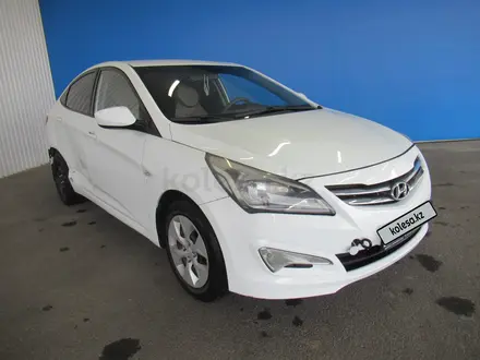 Hyundai Accent 2015 года за 3 424 650 тг. в Шымкент – фото 3