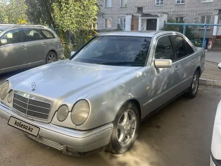 Mercedes-Benz E 230 1995 года за 1 900 000 тг. в Павлодар – фото 4