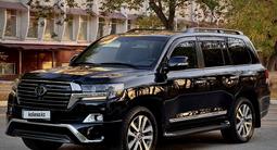 Toyota Land Cruiser 2017 года за 33 800 000 тг. в Алматы