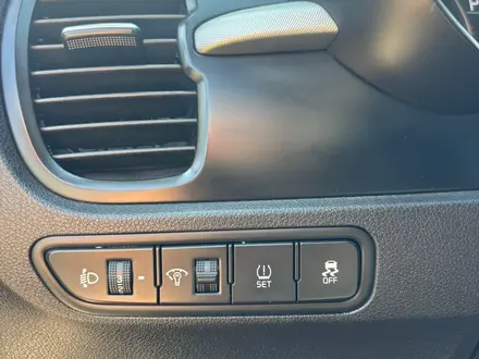 Kia Rio 2018 года за 5 900 000 тг. в Алматы – фото 20