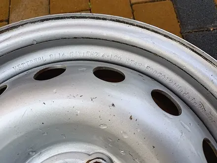 Оригинальные металлические диски на автомашину Kia Rio (R15 4*100 за 50 000 тг. в Астана – фото 6