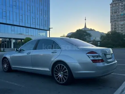 Mercedes-Benz S 500 2005 года за 8 000 000 тг. в Актау – фото 4