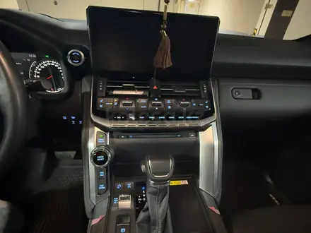 Toyota Land Cruiser 2023 года за 59 500 000 тг. в Астана – фото 4