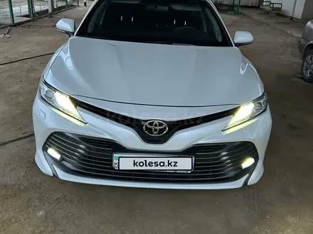 Toyota Camry 2019 года за 17 000 000 тг. в Актау