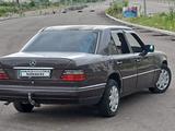 Mercedes-Benz E 220 1993 годаүшін1 500 000 тг. в Алматы