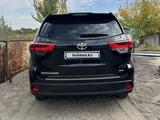Toyota Highlander 2019 года за 15 800 000 тг. в Алматы – фото 5