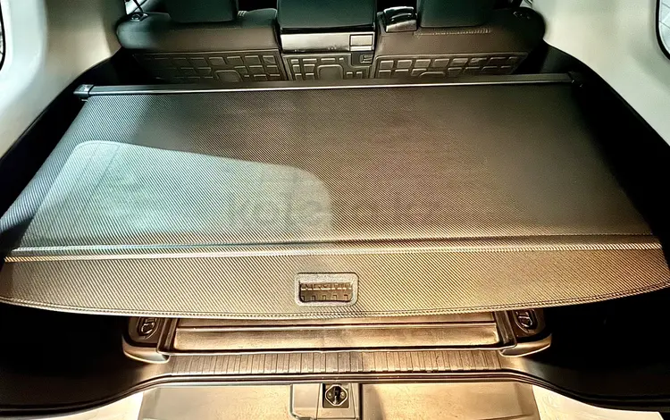 Шторка багажника, полка багажника Toyota 4runner, 285-й кузов, 2010-2023г за 50 000 тг. в Алматы