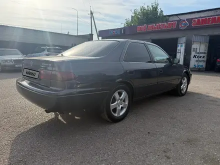 Toyota Camry 2000 года за 3 600 000 тг. в Шымкент – фото 5