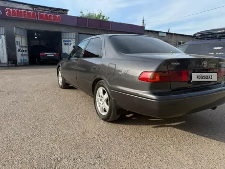 Toyota Camry 2000 года за 3 600 000 тг. в Шымкент – фото 6