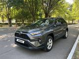 Toyota RAV4 2021 года за 15 700 000 тг. в Тараз