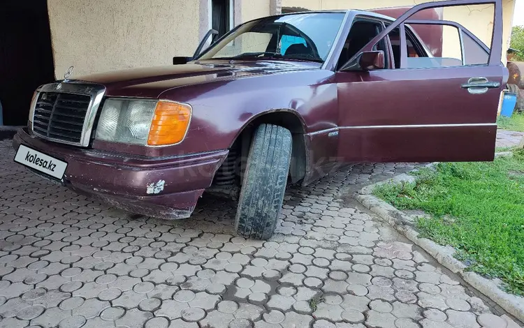 Mercedes-Benz E 200 1990 года за 800 000 тг. в Алматы