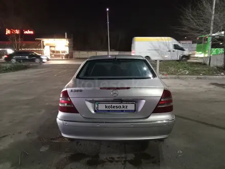 Mercedes-Benz E 320 2003 года за 6 000 000 тг. в Алматы – фото 3