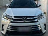 Toyota Highlander 2018 годаүшін15 200 000 тг. в Актау