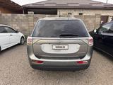 Mitsubishi Outlander 2014 года за 5 200 000 тг. в Актобе – фото 4