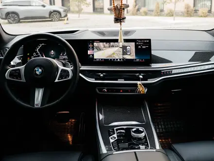 BMW X7 2024 года за 65 000 000 тг. в Алматы – фото 16