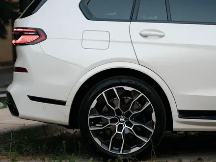 BMW X7 2024 года за 65 000 000 тг. в Алматы – фото 23