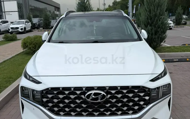Hyundai Santa Fe 2023 года за 17 500 000 тг. в Алматы
