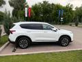 Hyundai Santa Fe 2023 года за 17 500 000 тг. в Алматы – фото 2